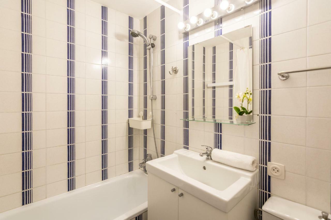 Apartment Homeholidaysrentals Regard *